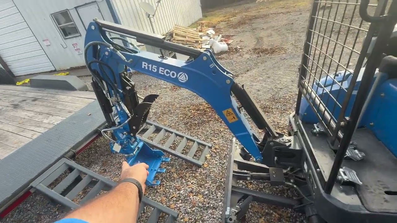 Rippa R10 vs R15 excavator differences.   