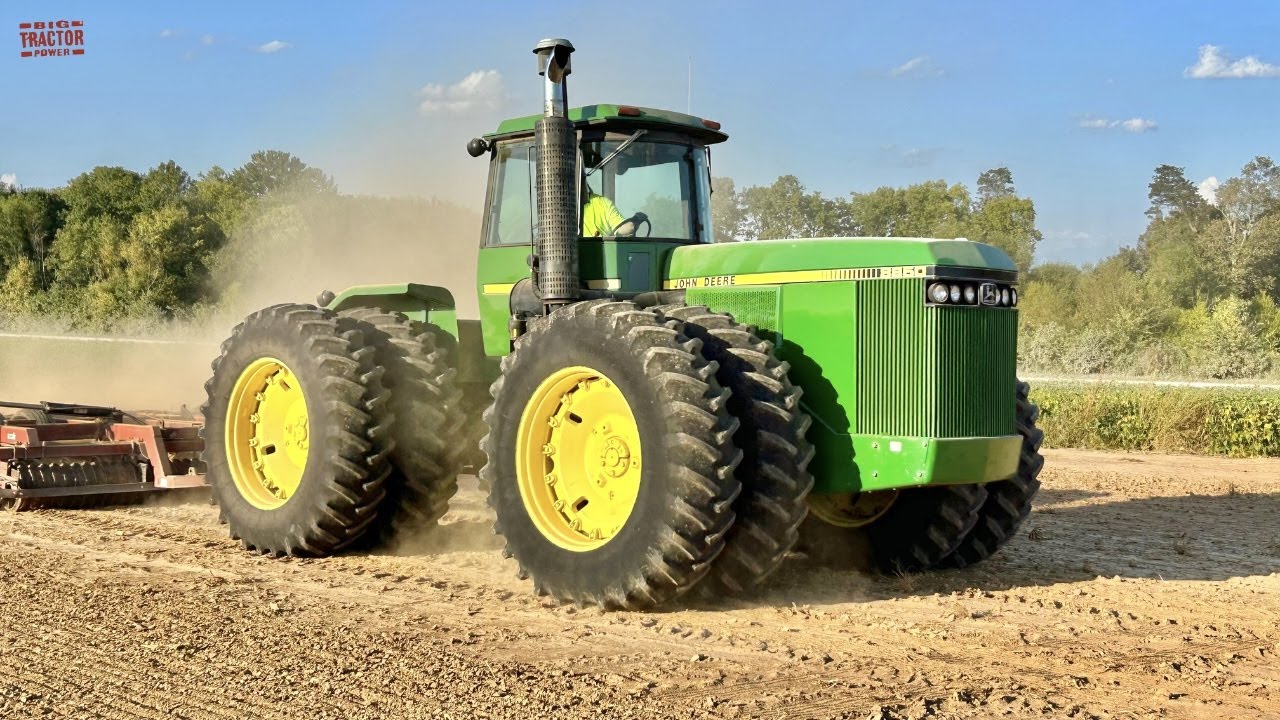 JOHN DEERE 8850 V8 Powered Tractor